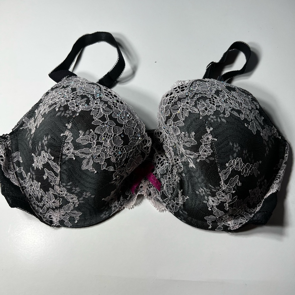 Victoria Secret Dream Angles Perfect Coverage Underwire 38C